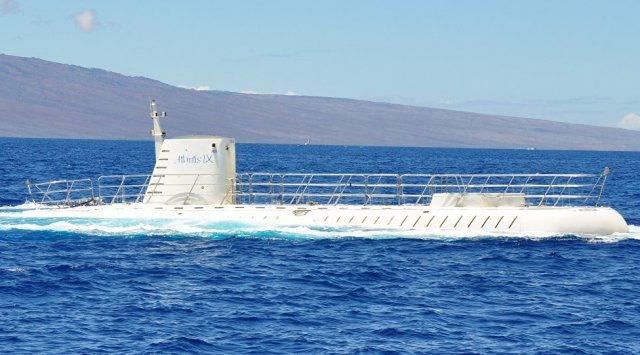 China, Russia to Construct World's First Commercial Submarine for Underwater Tourism