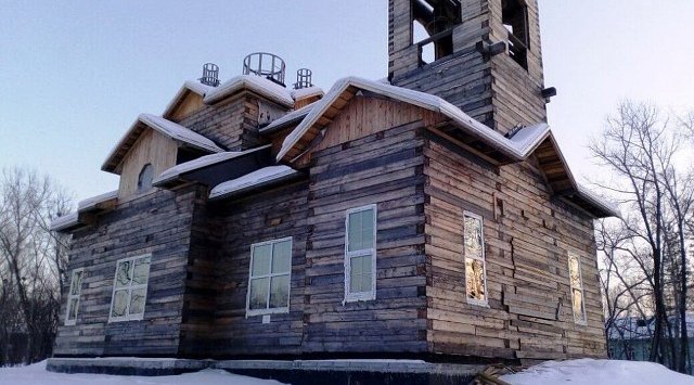 In Arsenyev build a wooden church