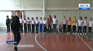 Students-teachers have practice in Primorye schools