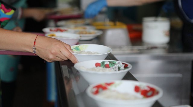 More than a billion rubles will be used for hot meals for children in 2020