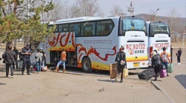 Authorities of Primorye try to get Russians out from China by buses